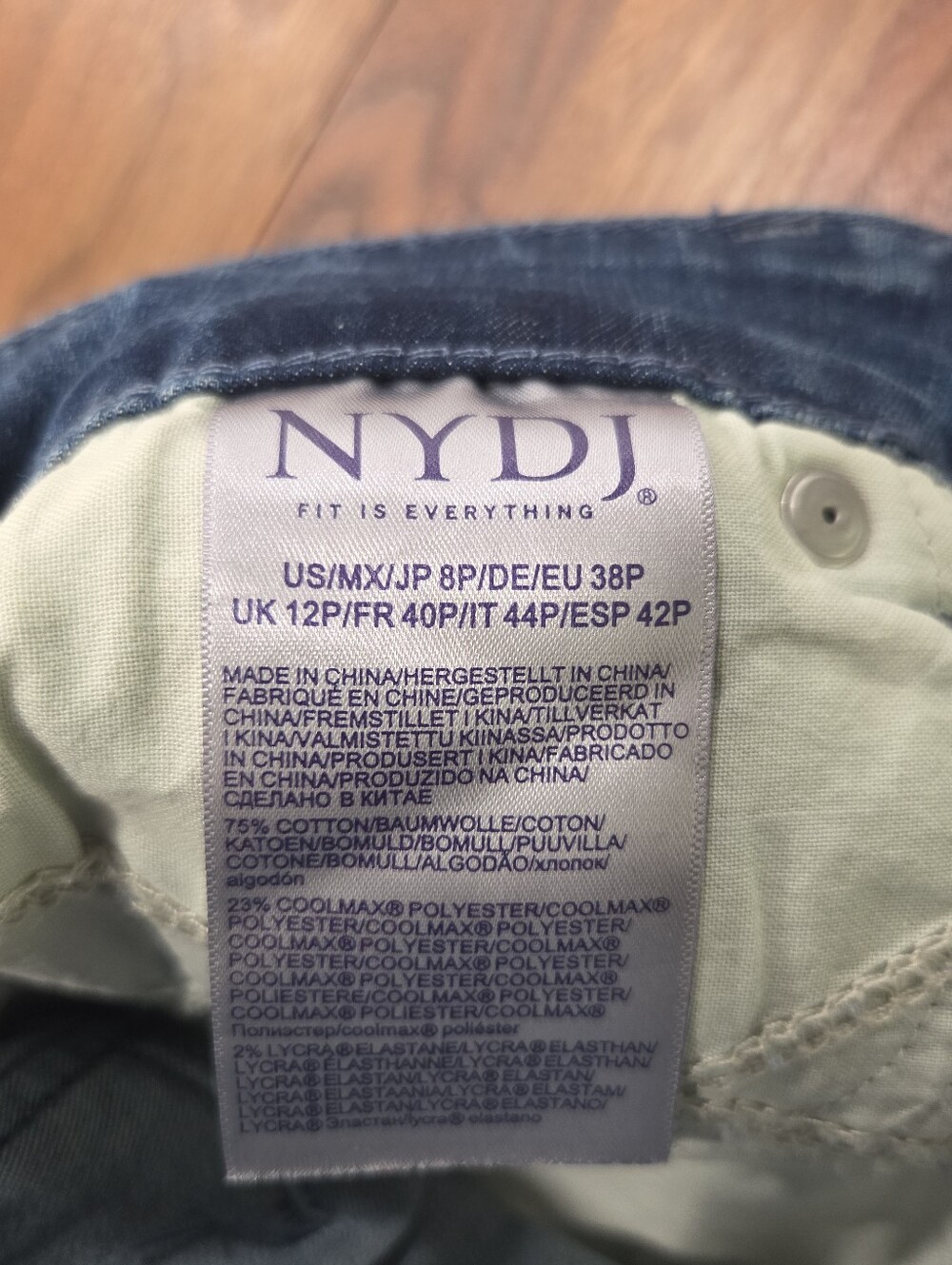 NYDJ Marilyn Straight Cool Embrace Lift Tuck Classic Blue Denim Jeans Size 8P - Picture 10 of 10